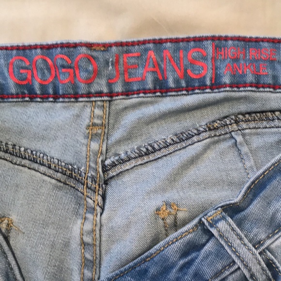 GOGO JEANS HIGH RISE ANKLE JEANS DISTRESS SZ 15 - Picture 3 of 6